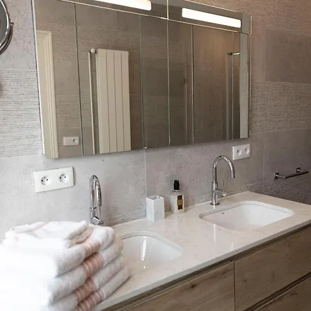 Le 41 Avenue Foch בית הארחה 4*