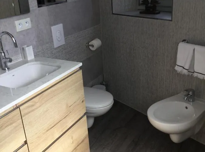 Le 41 Avenue Foch Гостевой дом Bagneres-de-Luchon