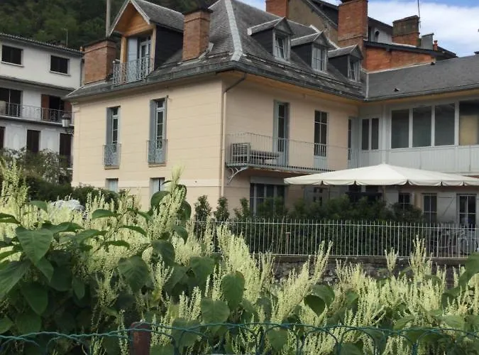 Le 41 Avenue Foch Гостевой дом Bagneres-de-Luchon